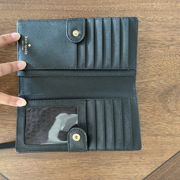 Kate Spade Bifold Wallet - Picture 2 of 3